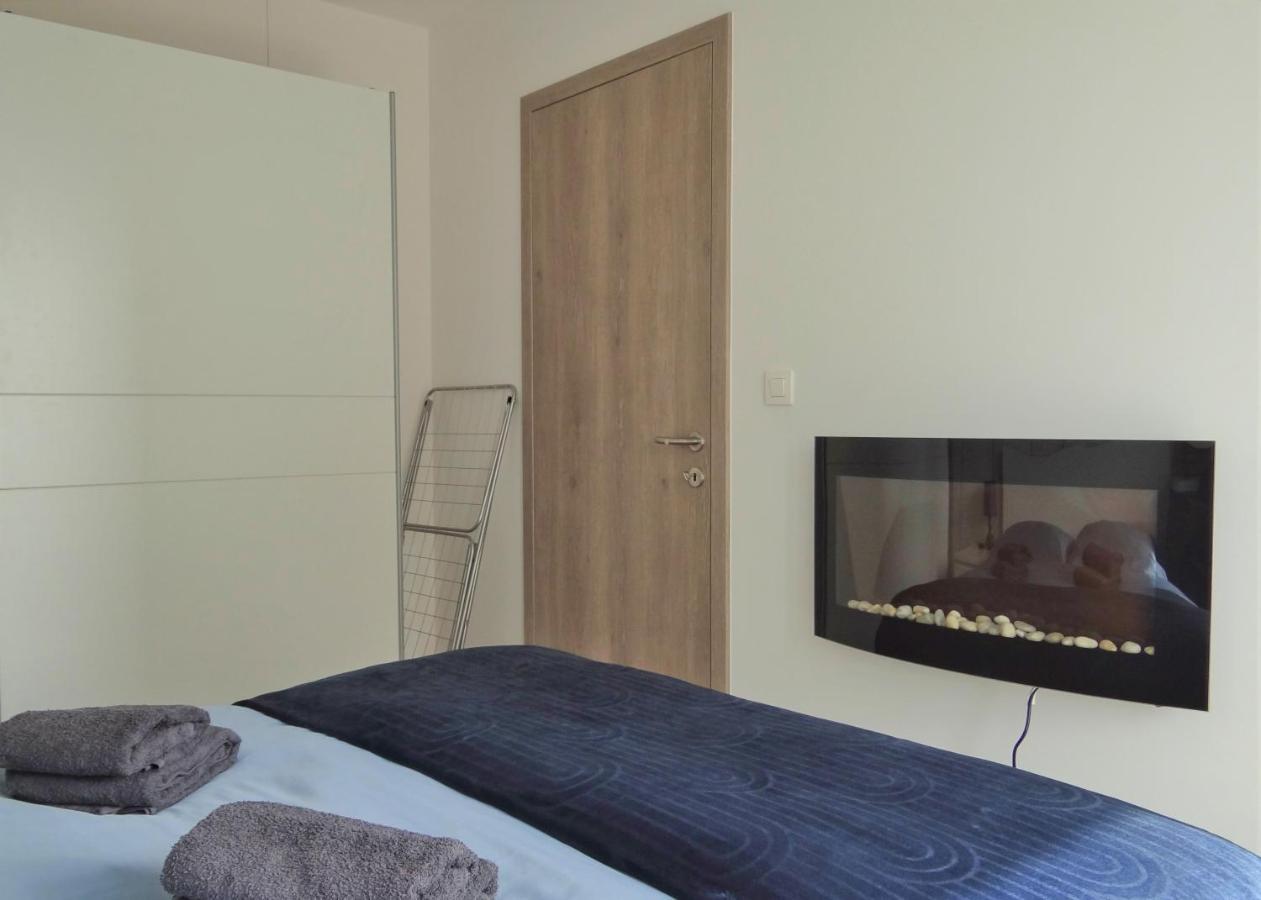 Top Urban Apartment - Free Parking, Green Energy, Modern Style Bratislava Dış mekan fotoğraf