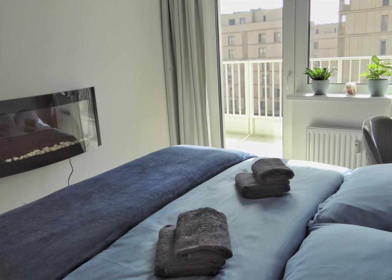 Top Urban Apartment - Free Parking, Green Energy, Modern Style Bratislava Dış mekan fotoğraf